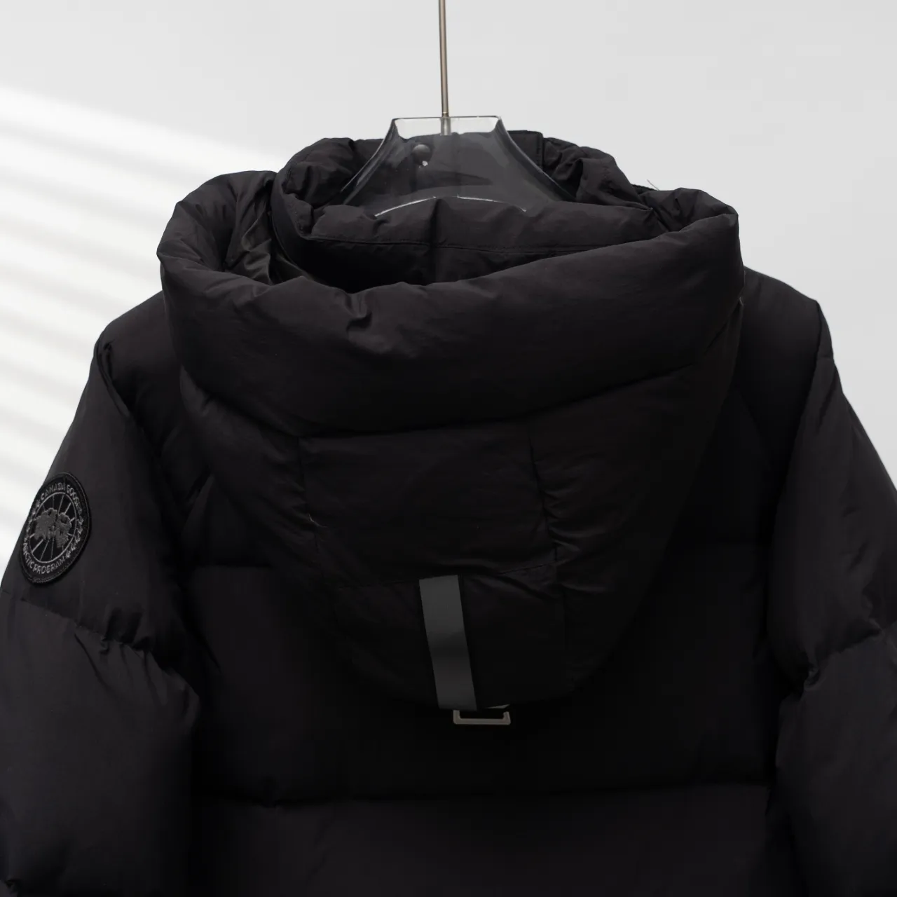P880 CANADA GOOSE丨Canada Goose Ouyang Nana Generation Hooded Down Jacket Color: Black Size: S-XXL